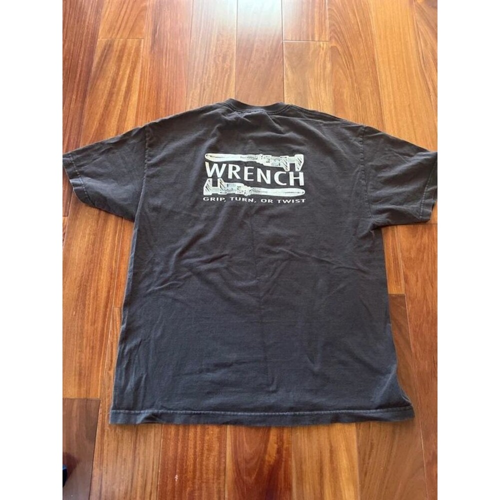 Oscar’s Hardware Graphic Tee Size XL